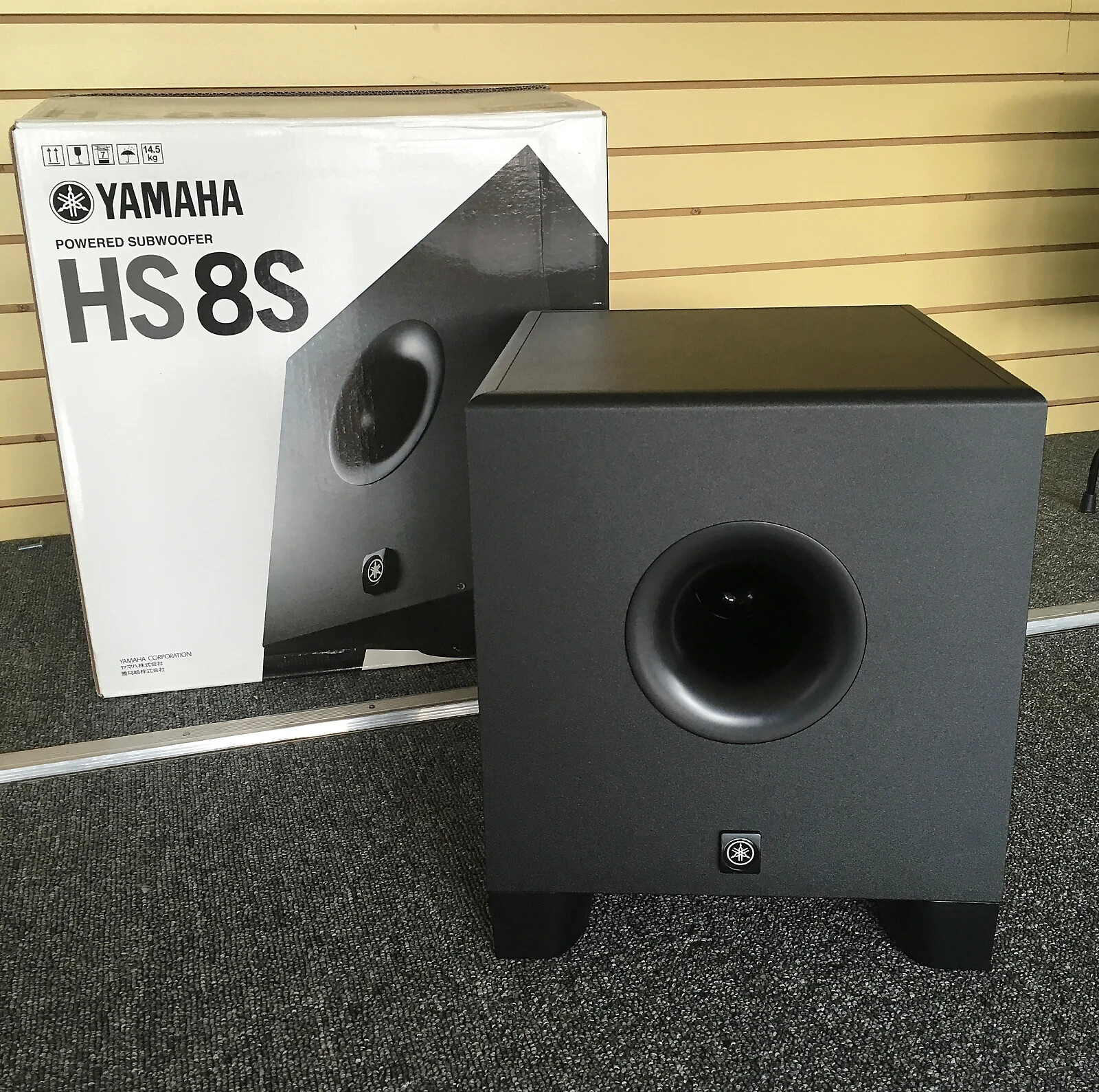 Yamaha HS8S 8