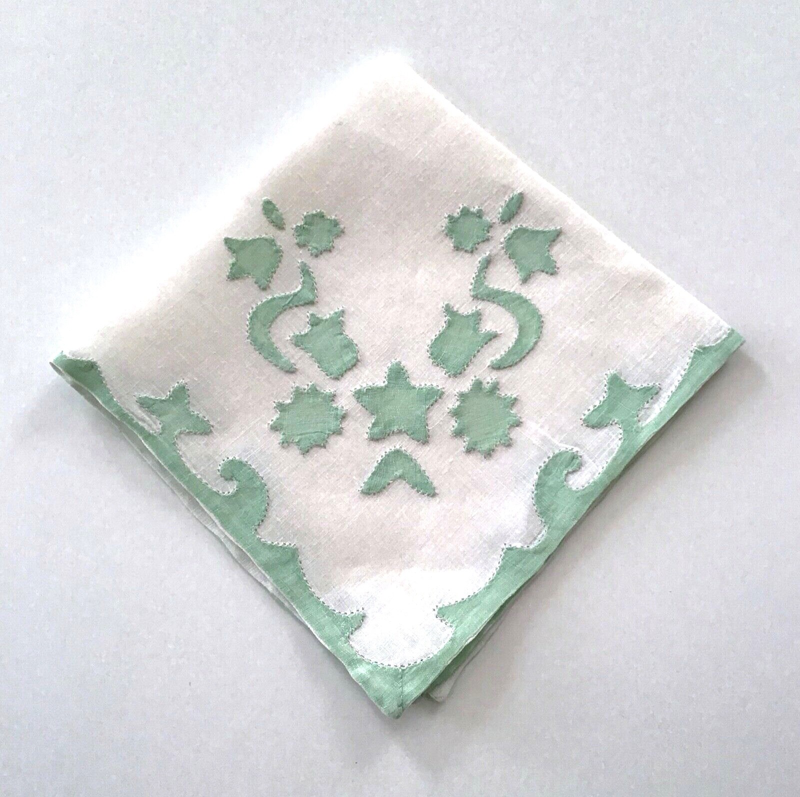 Lovely Vintage Madeira Embroidered Applique Napkins (2) and Placemat