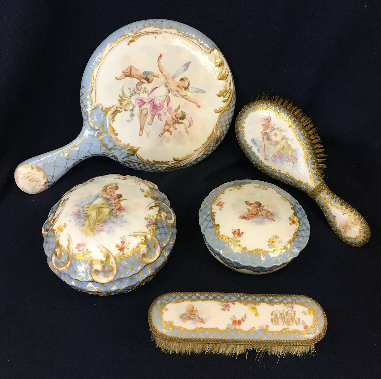 Stunning Antique Heufel Dresden Porcelain Vanity / Dresser Set, Angels / Cherubs :: - 비드바이코리아 - 해외 전문 경매대행... 