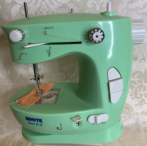 Vintage White Sew E-Z Model W338G Mint Green Mini Sewing