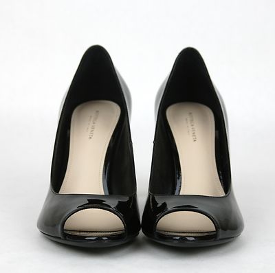 Pre-owned Bottega Veneta $680  Patent Leather Woven Peep Toe Pump Black 322713 1000