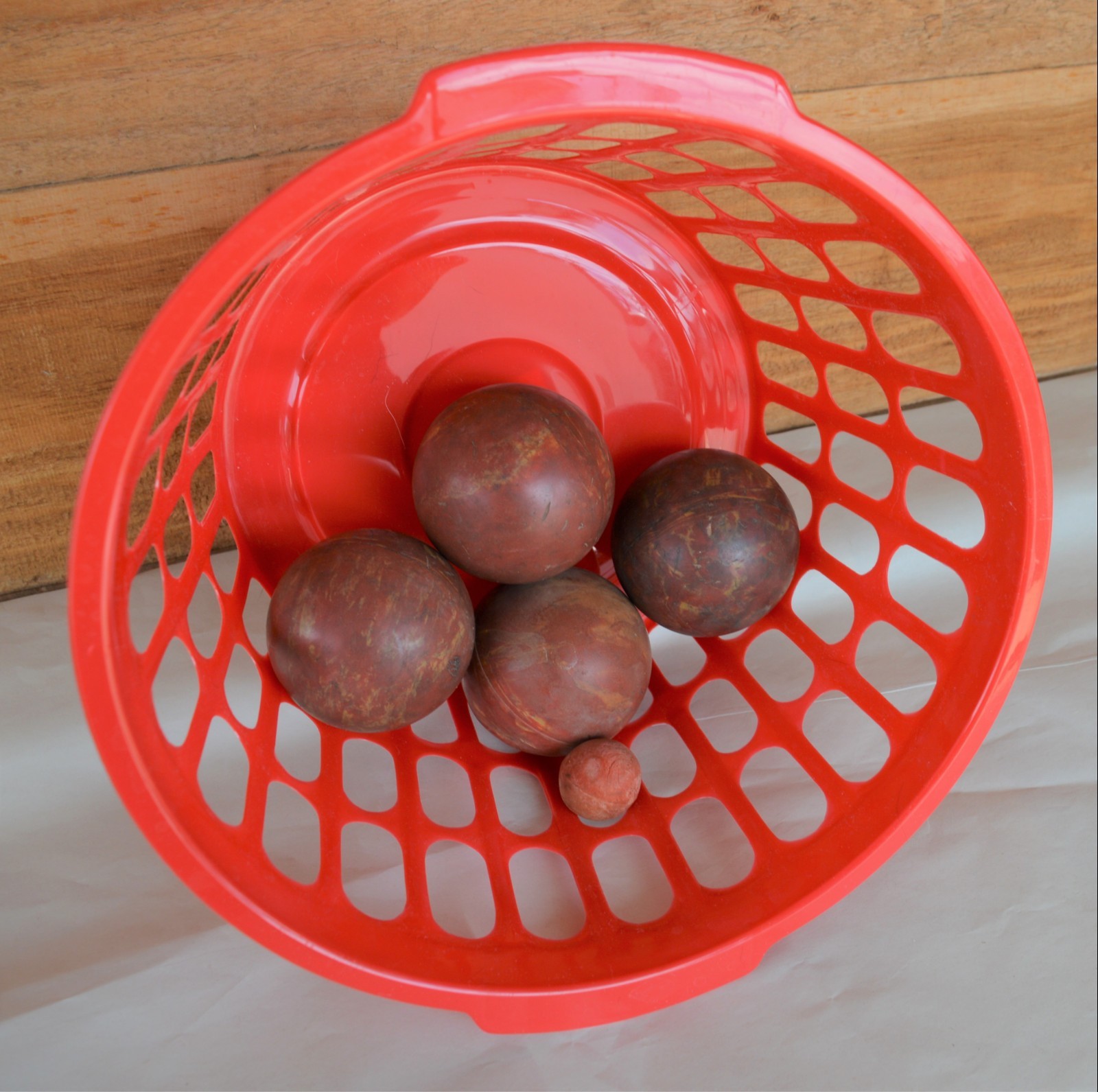 4 Antique Vintage Red Clay Carpet Balls w Tan Streaks & 1 Clay Target Ball