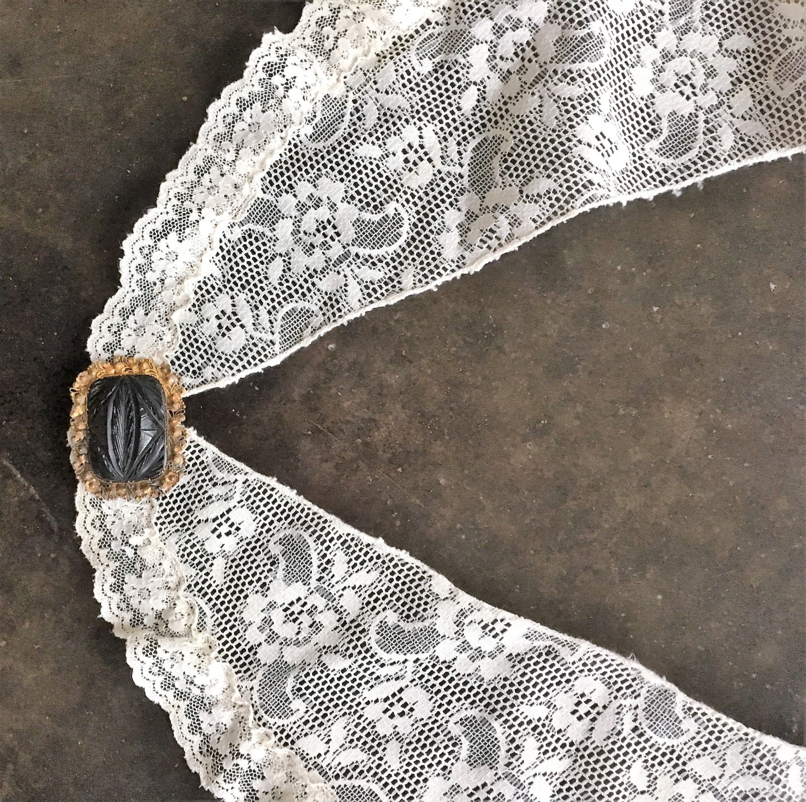 Vintage Lace Collar Pretty Handmade Victorian Look