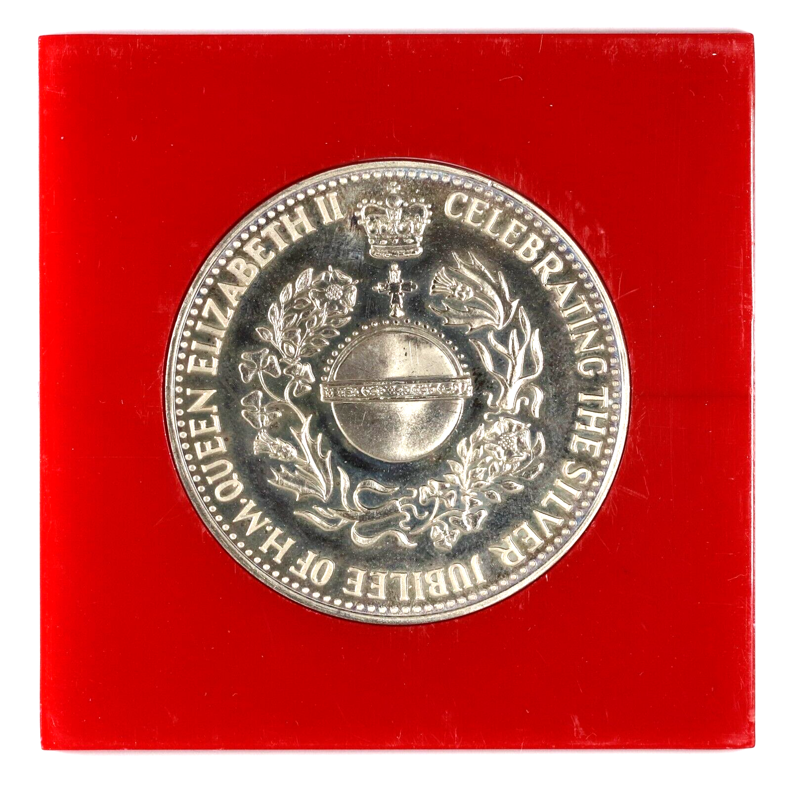 1952-1977 Silver Jubilee Commemorative Medal Queen Elizabeth
