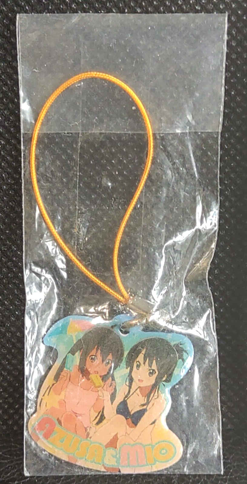 版画 pon mana K-ON! Azusa Nakano Mio Akiyama Unopend Metal Charm Strap