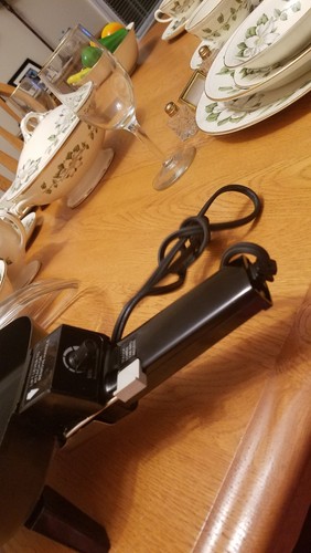 Electric Skillet Personal Size 6.75-in. Non-Stick BQ600 Dorm Travel