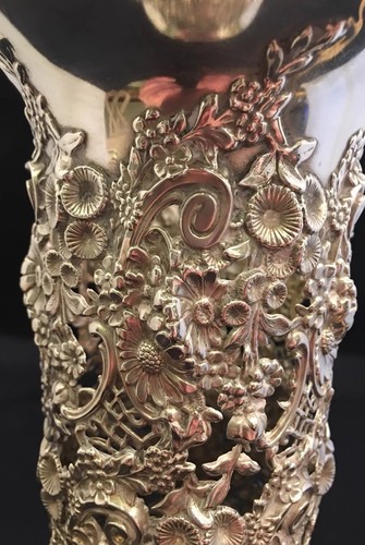 Rare c1890 BAILEY BANKS & BIDDLE Sterling Repousse Floral Motif Vase10”