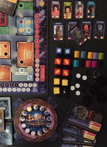 2000 MB Milton Bradley Hasbro Buffy The Vampire Slayer Board Game Complete NICE