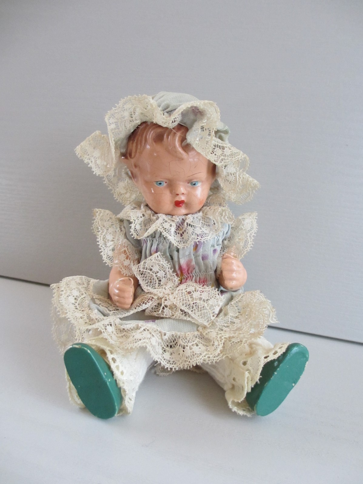 Kleine alte Masse Puppe A H/G DDR Massepuppe 15,5cm f.d. Puppenstube