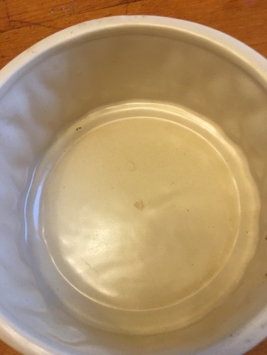 McCoy 522 Cream Color Planter