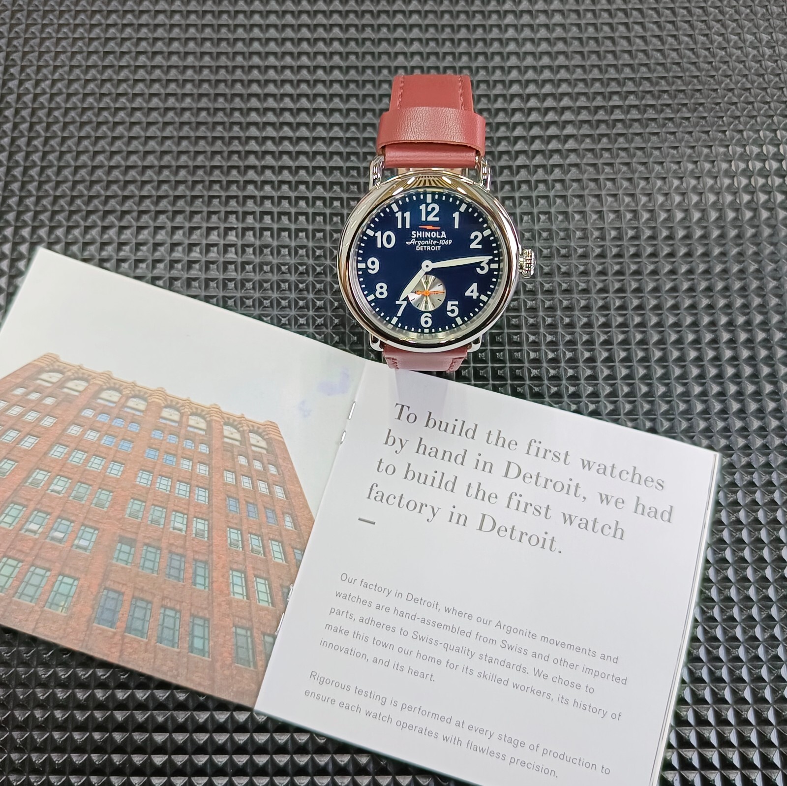 Pre-owned Shinola The Runwell Blue Dial Cattail Leather Strap Chronograph Quartz Watch 41m