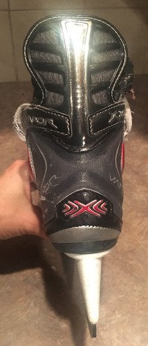 KR- Bauer Vapor Ice Hockey Skates Youth Size 11