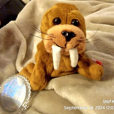Coca-Cola Collectible Plush ''Waller'' the Walrus 4'' Representing Greenland