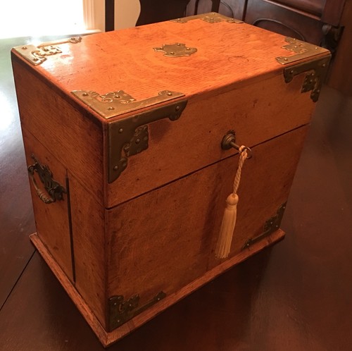 Antique English Victorian Oak Traveling Tantalus Liquor Box With Decanters