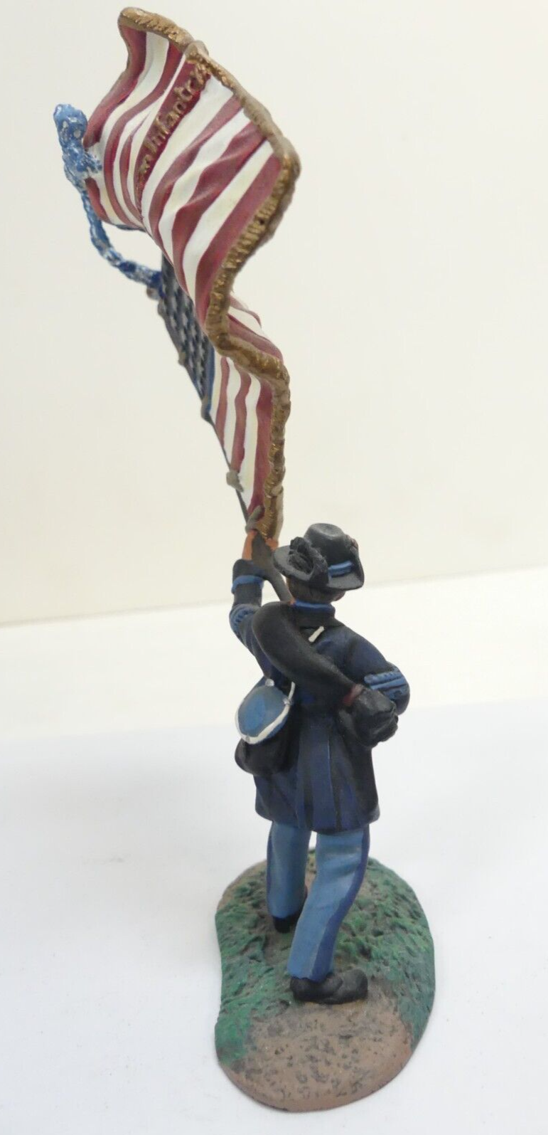 1999 BRITAINS 51 DIECAST 24TH MICHIGAN IRON BRIGADE SOLDIER W FLAG 032