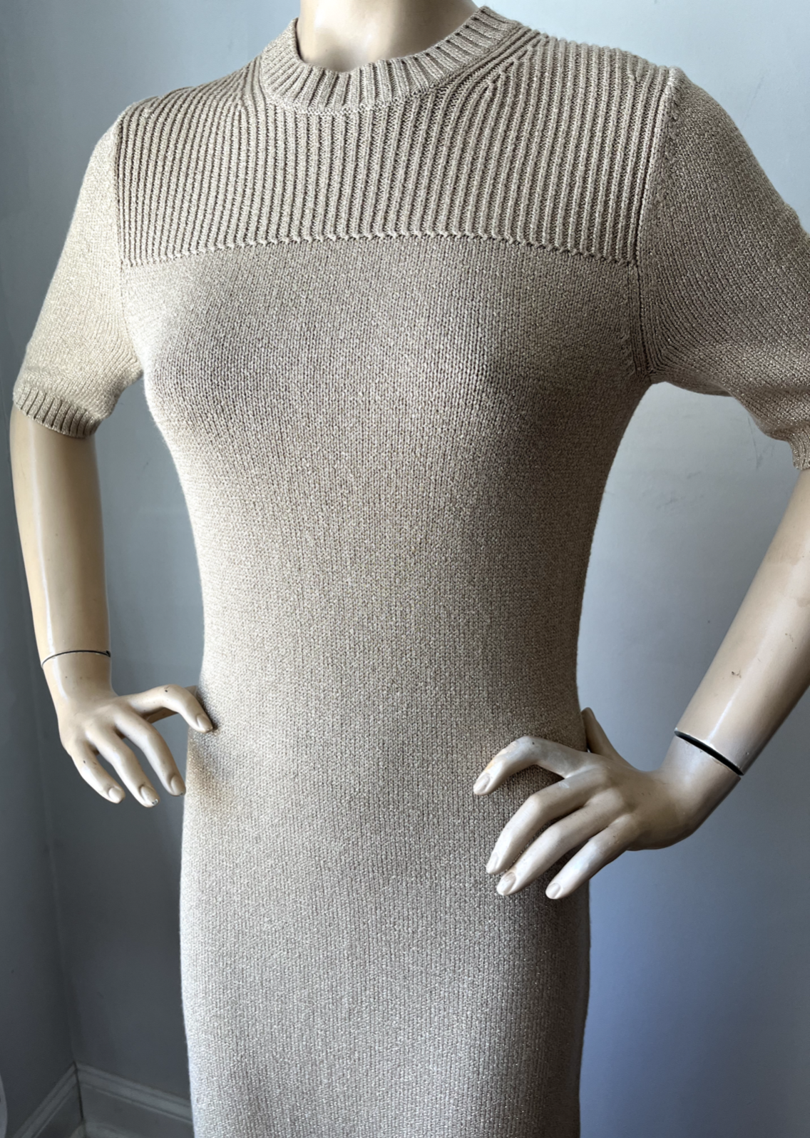 ST JOHN ST JOHN KNIT SZ L 10/12 GOLD KNIT SHIMMER SHEATH DRESS