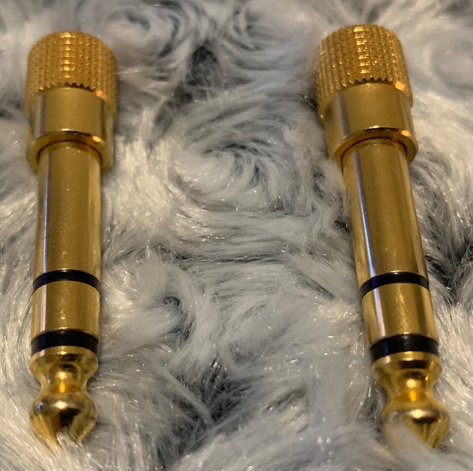 Two Stereo Audio Adapter 6.35mm 1/4” Male to 3.5mm 1/8” Female Headphones Plug