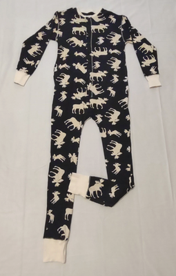 One piece women's long johns with back clearance flap