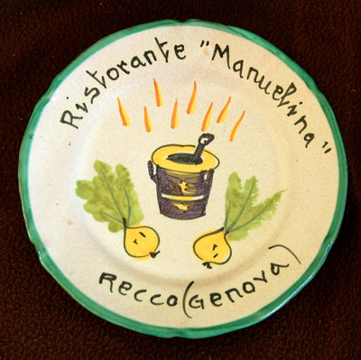 BUON RICORDO PLATE SOLIMENE VIETRI ITALIAN CERAMIC RECCO TROFIE AL PESTO 1973