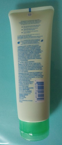 Johnson's Creamy Baby Oil 8 Oz 24 Hour Moisturizing Lotion Gentle Aloe + Vit E