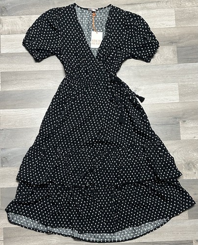 ★ronron★ FRILL SHORT SLEEVE ONEPIECE DRESS BLACK WHITE DOT RONRON FRILL SHORT SLEEVE ONEPIECE DRESS BLACK – SeoulSeoul