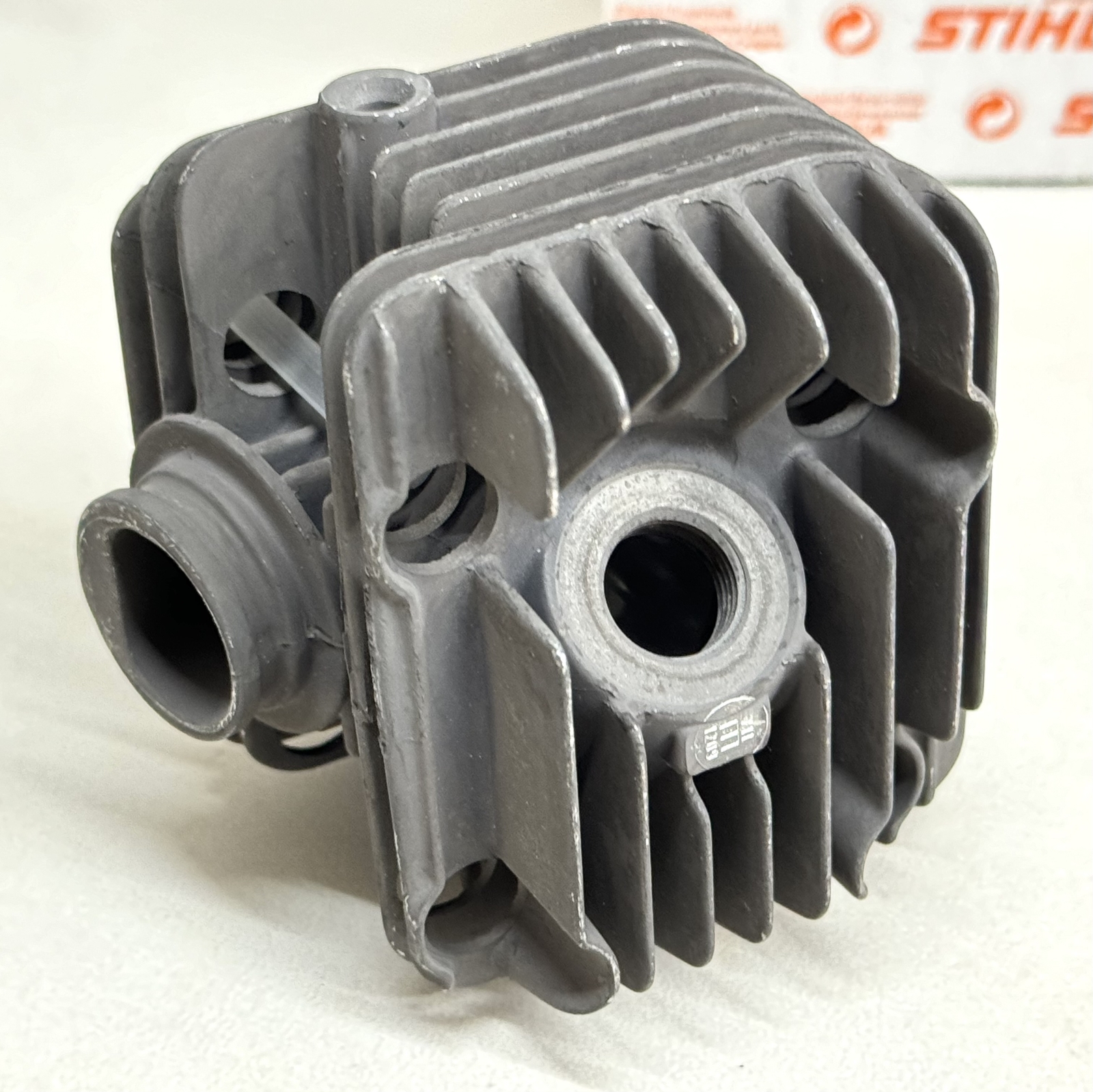 STIHL OEM CYLINDER WITH PISTON KIT 1129 020 1201 FOR 020 T 40mm GENUINE ASSY - Picture 2 of 6
