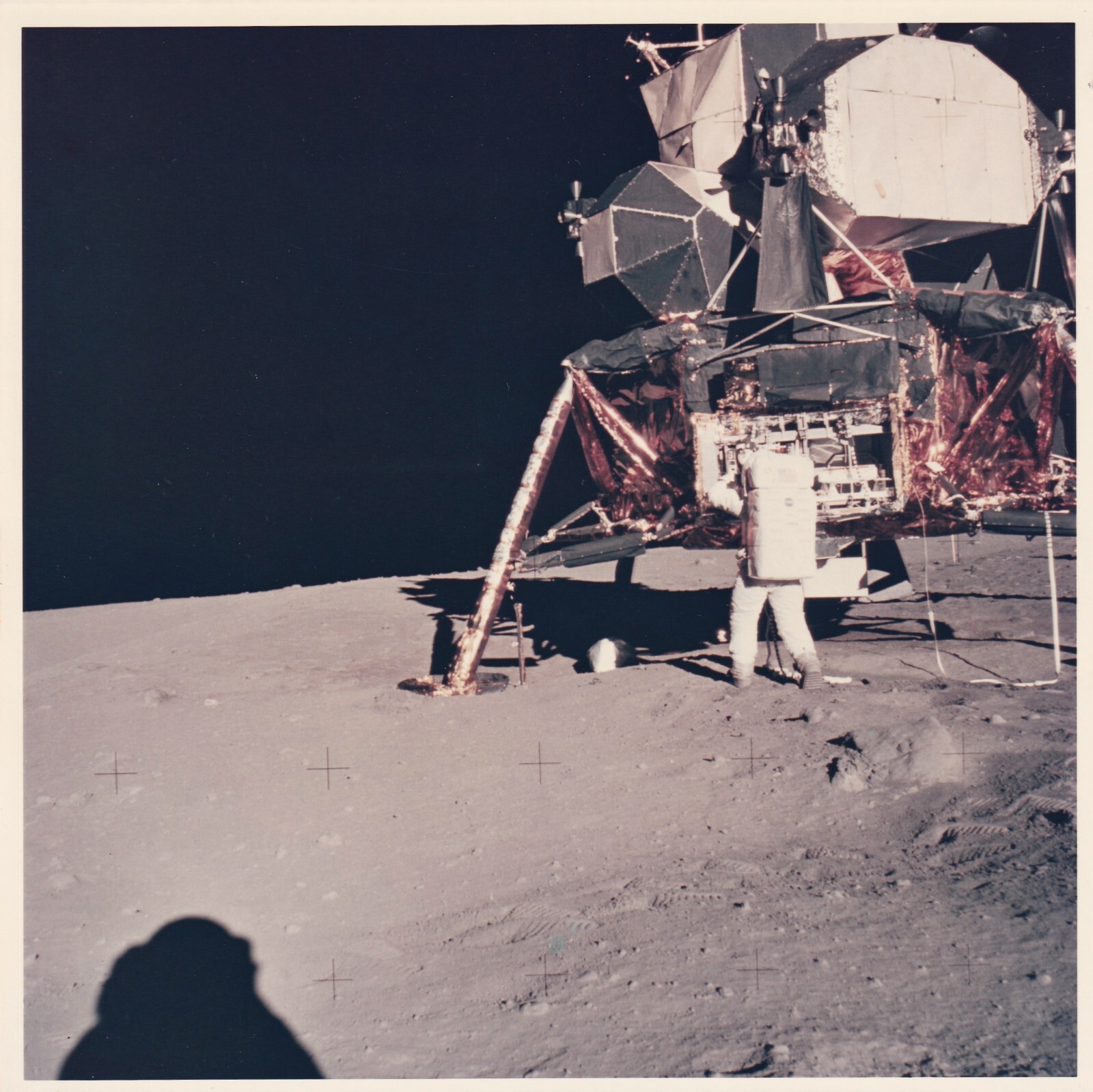 YELLOW KORNER　イエローコーナー　(NASA APOLLO 11) Lever de terre, Moon, APOLLO 11 NASA · Art photographs