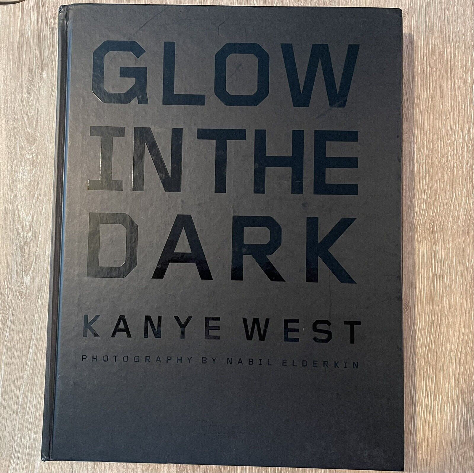 Glow in the Dark Book with CD by Kanye West (2009, Hardcover Glow in the Dark Book with CD by Kanye West (2009, Hardcover