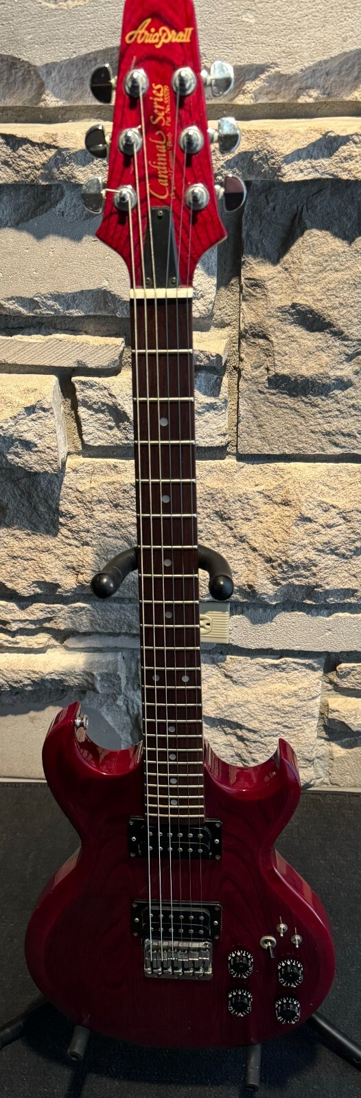 やーちん　Aria Pro II CS-250 Cardinal Aria Pro II CS-250 Natural – Chicago Music Exchange