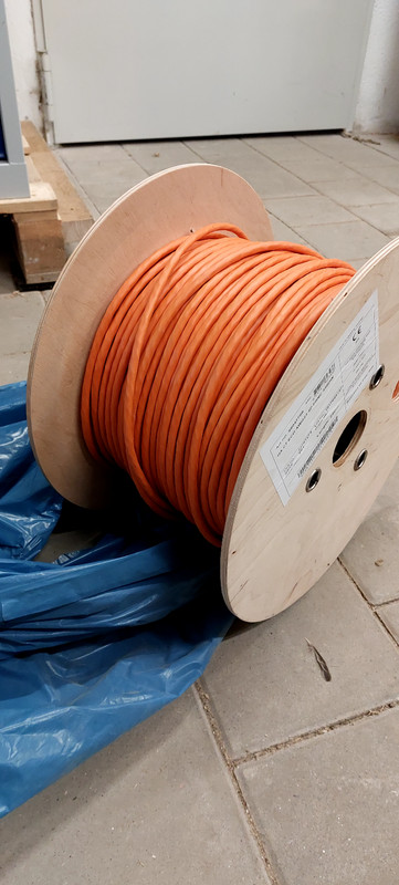 Newlec Hcat7hs234p250m Cu-Datenkabel 250m Trommel 210m Cat7 Awg23 4p