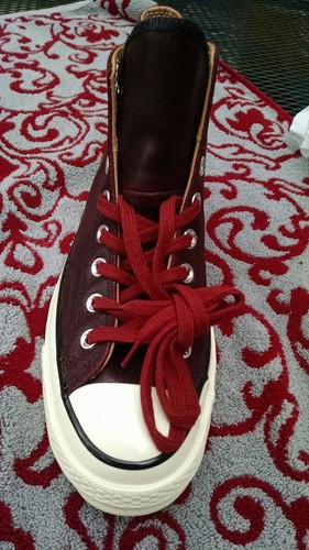 New in box Converse unisex women's 9, Men's 7 leather high tops