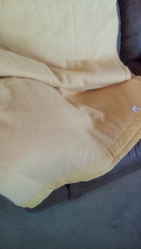 Vintage yellow Chatham Twin Size 100% Acrylic fiberwoven blanket