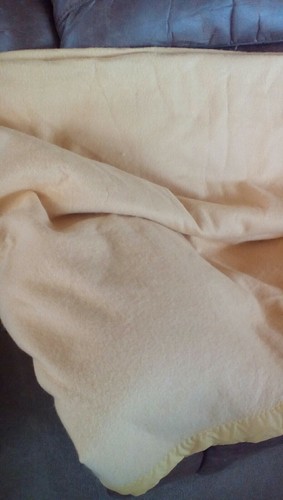 Vintage yellow Chatham Twin Size 100% Acrylic fiberwoven blanket