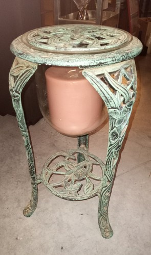 . Rustic Style Table 25