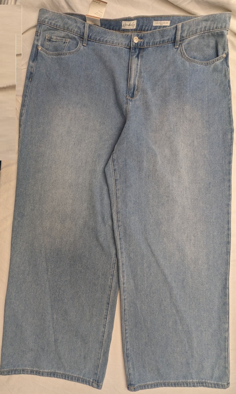 【WONDER WONDER】Odd Damage Slit Wide Light Blue Denim Pants Amazon.com: Wide Leg Crystal Slit Jean, 28, Light Blue