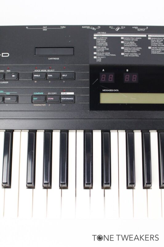 Yamaha DX7 IID Broken For Parts Donor Keyboard Synthesizer Yamaha DX7 IID Broken For Parts Donor Keyboard Synthesizer