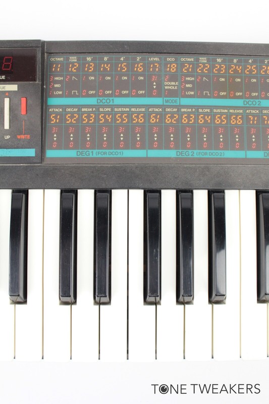 KORG POLY-800 シンセサイザー Korg Poly-800 - Paul's Boutique