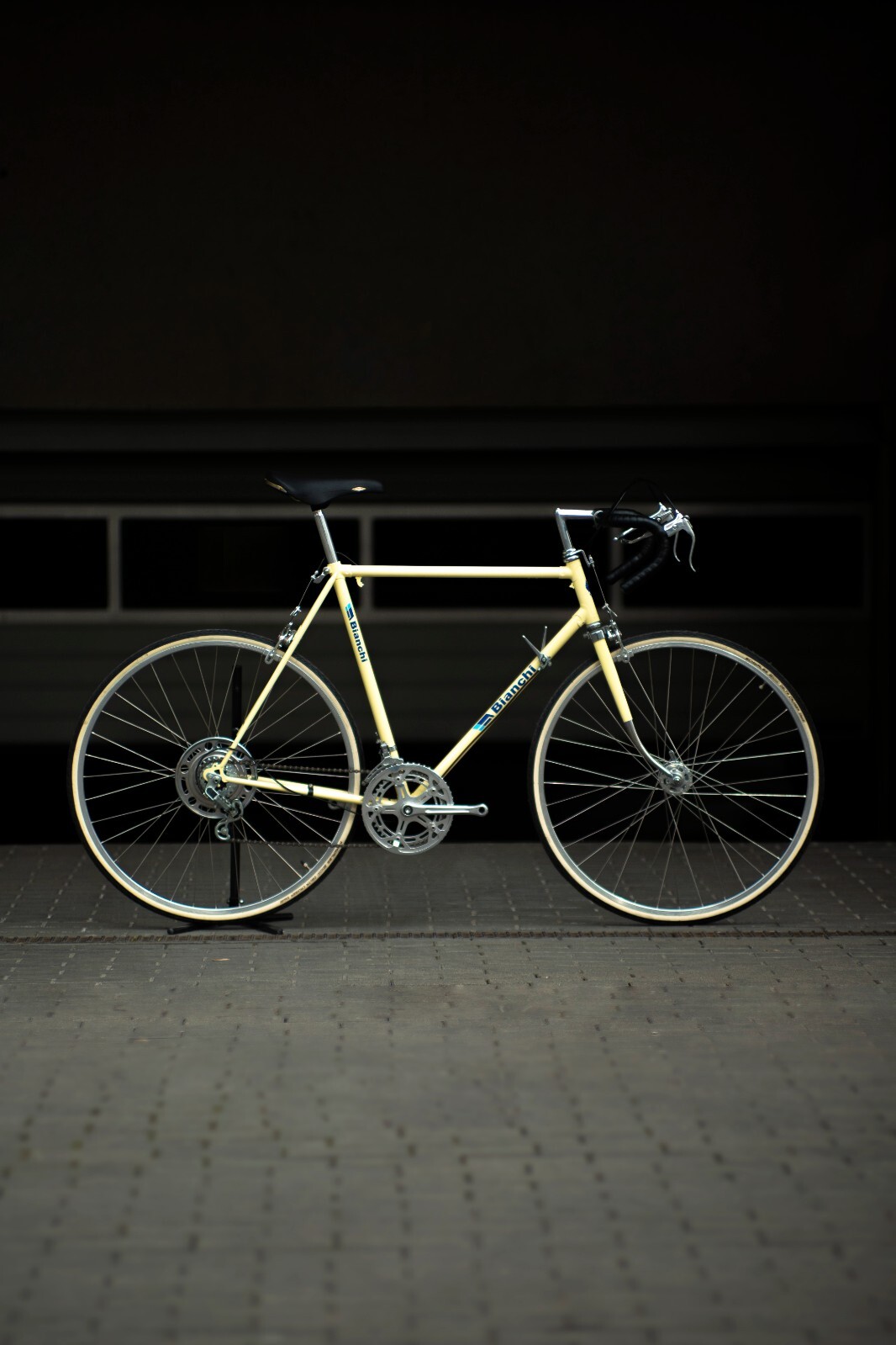 【90s・ビンテージ・極上車】BIANCHI AXIS 700c 90s・ビンテージ・極上車】BIANCHI AXIS 700c