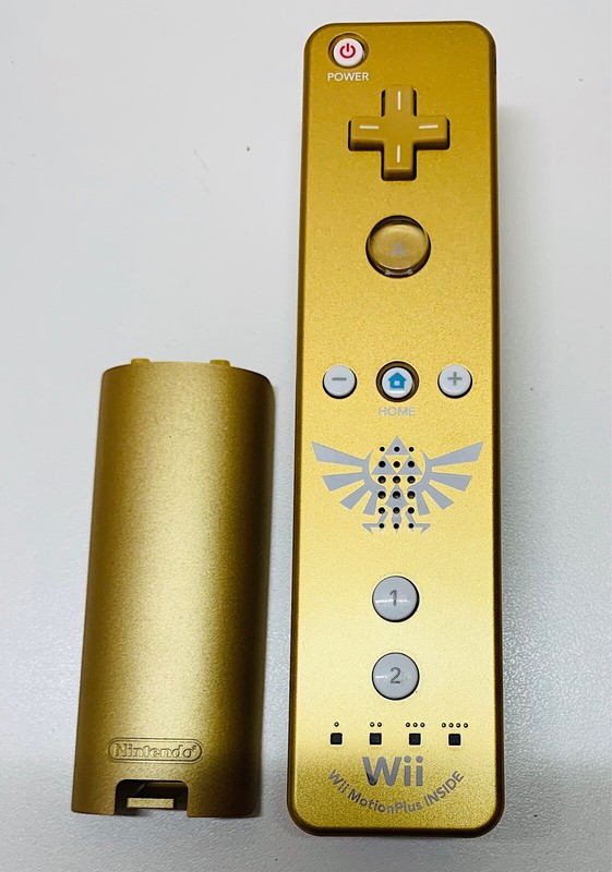 Rare  Legend of Zelda: Skyward Sword Nintendo Wii or Wii U Remote w/ Motion Plus