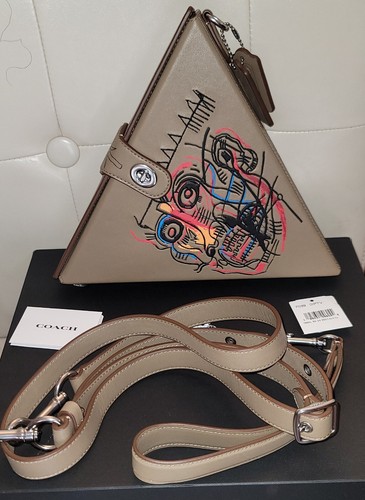 COACH X JEAN-MICHEL BASQUIAT スクエアバッグ Jean-michel Basquiat X COACH Square Handbags - POIZON