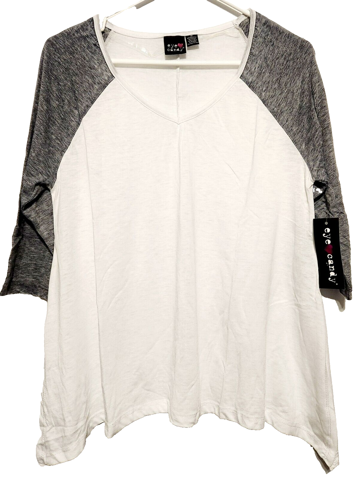 Women's Relaxed Fit Long Sleeve V-Neck Raglan T-Shirt White