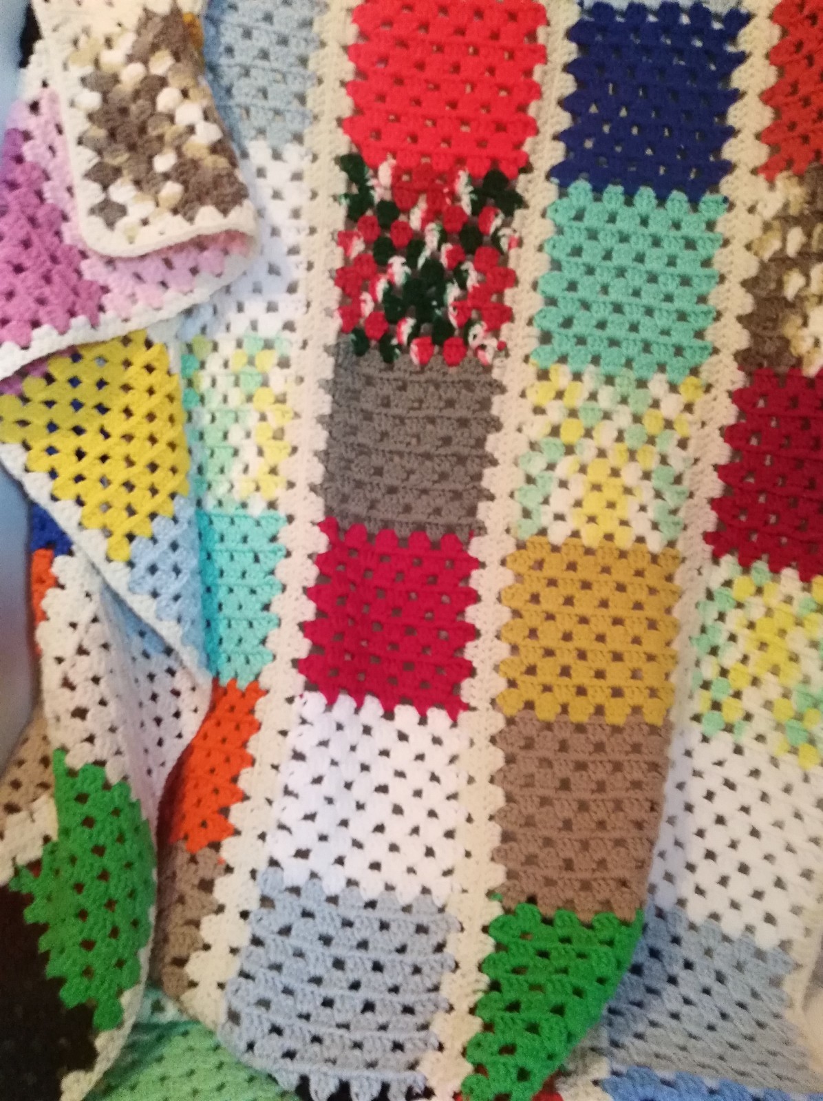 Vintage Granny Square Crochet Afghan Retro Throw/Lap Blanket 50