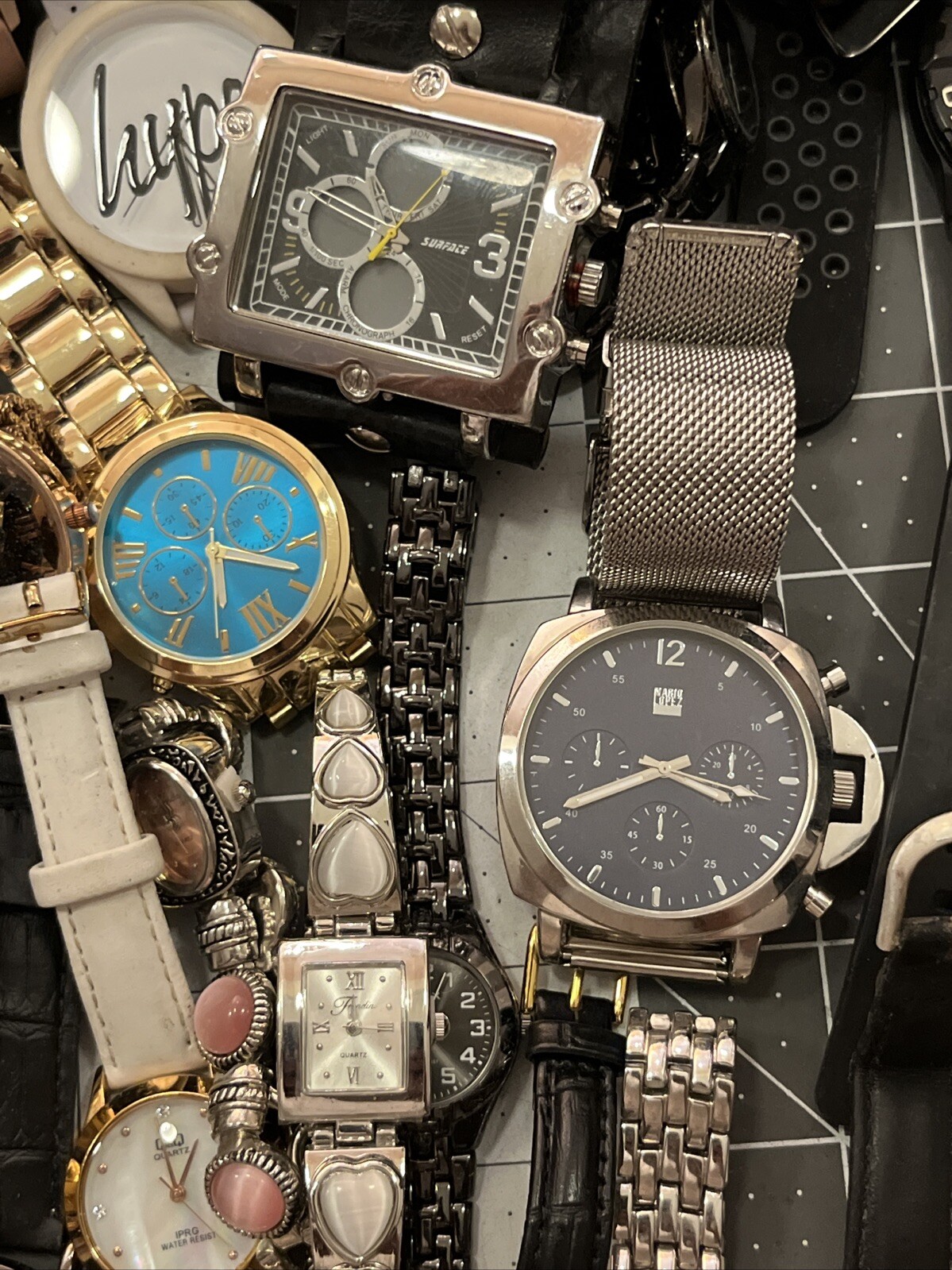 10 Lb Box Watches Lorus Anne Klein Packers You Samsung QQ Casio Fossil Zoo York
