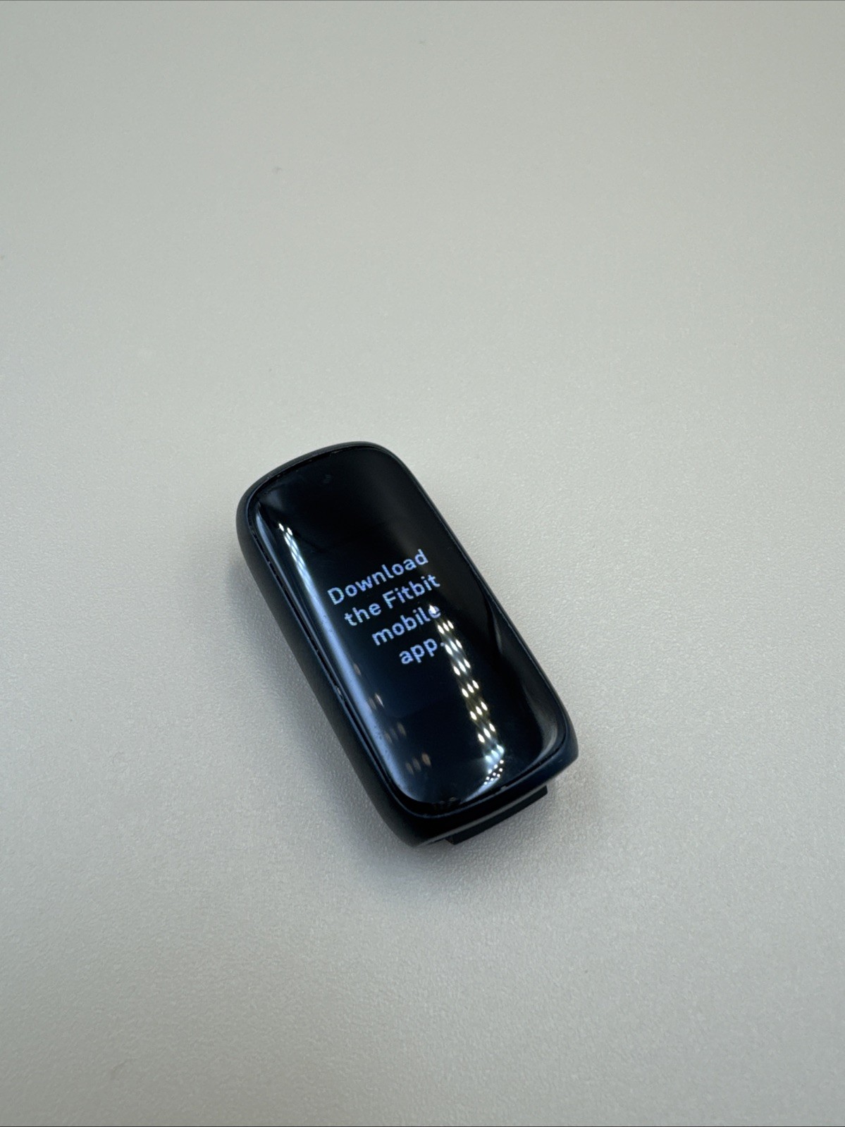 Fitbit FB422BKBK Luxe Fitness and Wellness Tracker, Black