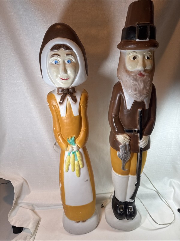 Vintage Don Featherstone Union Thanksgiving Pilgrim Couple Blow Mold Man