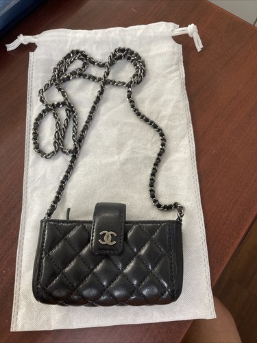 ショルダーバッグ・ポシェット × ヴィンテージ(中古) Chanel Top Handle Phone Holder Mini Crossbody Bag Chanel Mini Black Quilted Lambskin Top Handle Phone Holder