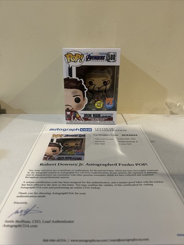 ロケット　funko acoa鑑定済み　ブラッドリークーパーサイン入り ROBERT DOWNEY JR SIGNED AUTOGRAPH FUNKO POP ACOA FULL LETTER