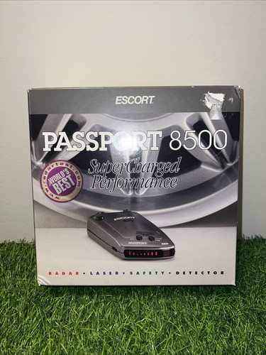 ESCORT PASSPORT 8500 RADAR DETECTOR & CASE Manual, Untested
