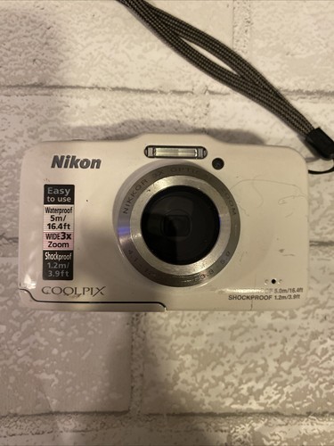 Nikon COOLPIX S31 10.1MP White Waterproof Digital CCD Camera