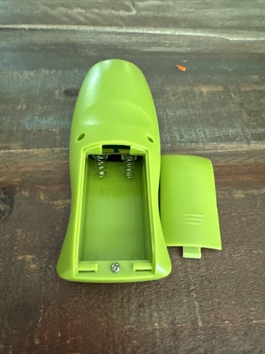 GROOVYPETS Model GP001 B REMOTE RECHARGEABLE DOG TRAINING VIBRATION SHOCK COLLAR